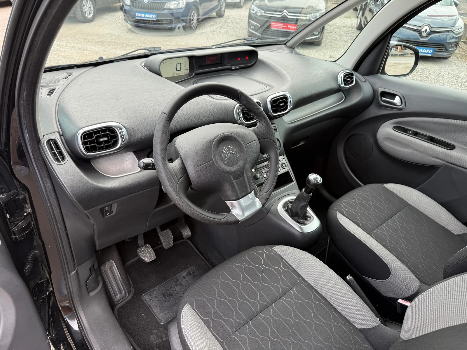 Citroen C3 Picasso 1.6HDI-FACELIFT-LIMITED-TEMPOMAT-LED, снимка 9 - Автомобили и джипове - 55030852