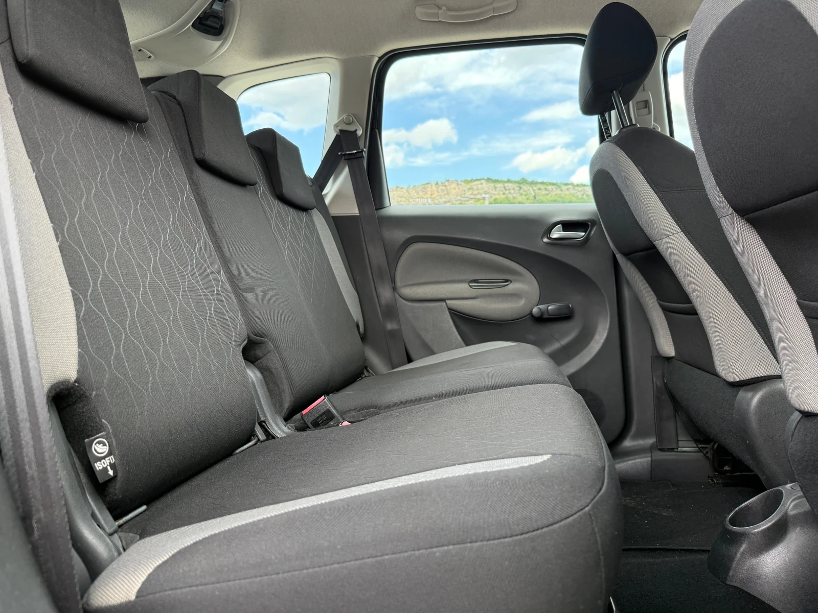 Citroen C3 Picasso 1.6HDI-FACELIFT-LIMITED-TEMPOMAT-LED, снимка 13 - Автомобили и джипове - 55030852