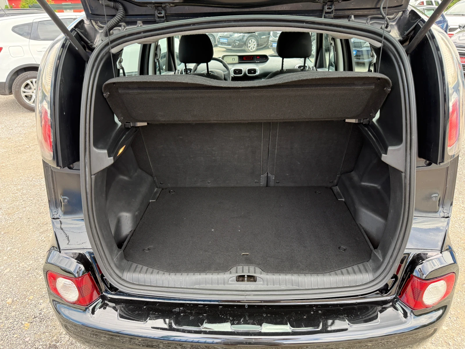Citroen C3 Picasso 1.6HDI-FACELIFT-LIMITED-TEMPOMAT-LED, снимка 16 - Автомобили и джипове - 55030852