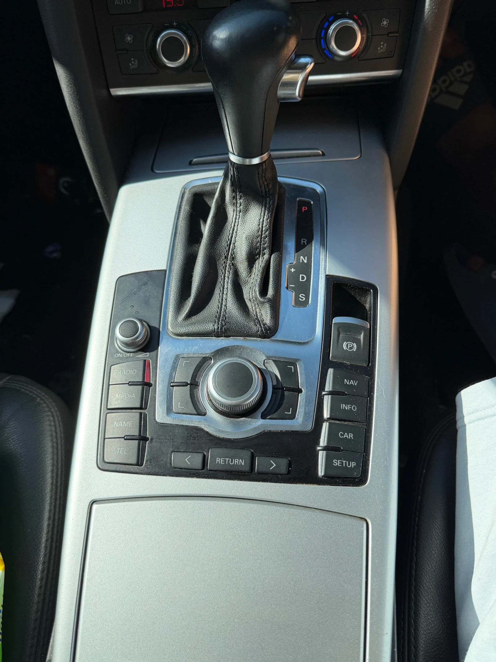 Audi A6, снимка 13 - Автомобили и джипове - 55334739