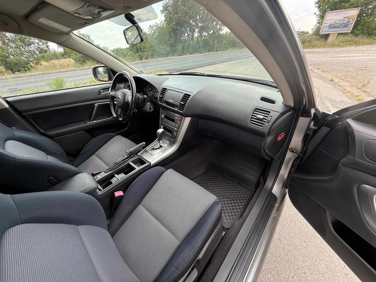 Subaru Legacy 2.0R ШВЕЙЦАРИЯ, снимка 7 - Автомобили и джипове - 55649427