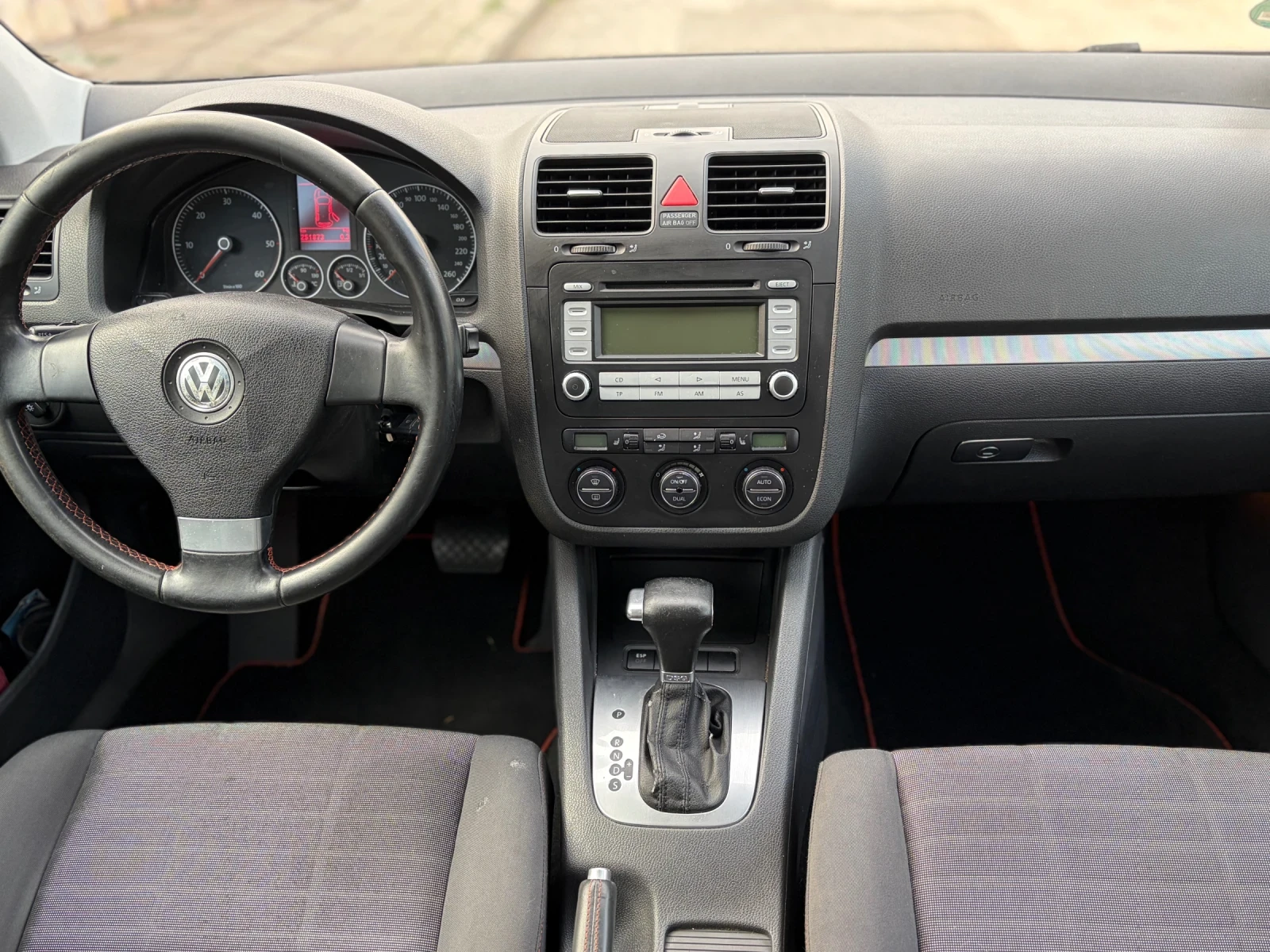 VW Golf 1.9Tdi DSG Goal Обслужен!, снимка 12 - Автомобили и джипове - 55657767