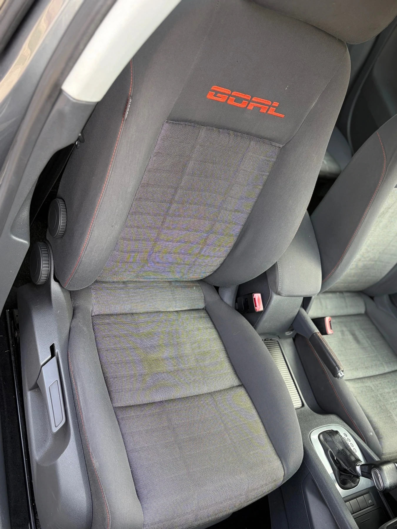 VW Golf 1.9Tdi DSG Goal Обслужен!, снимка 10 - Автомобили и джипове - 55657767