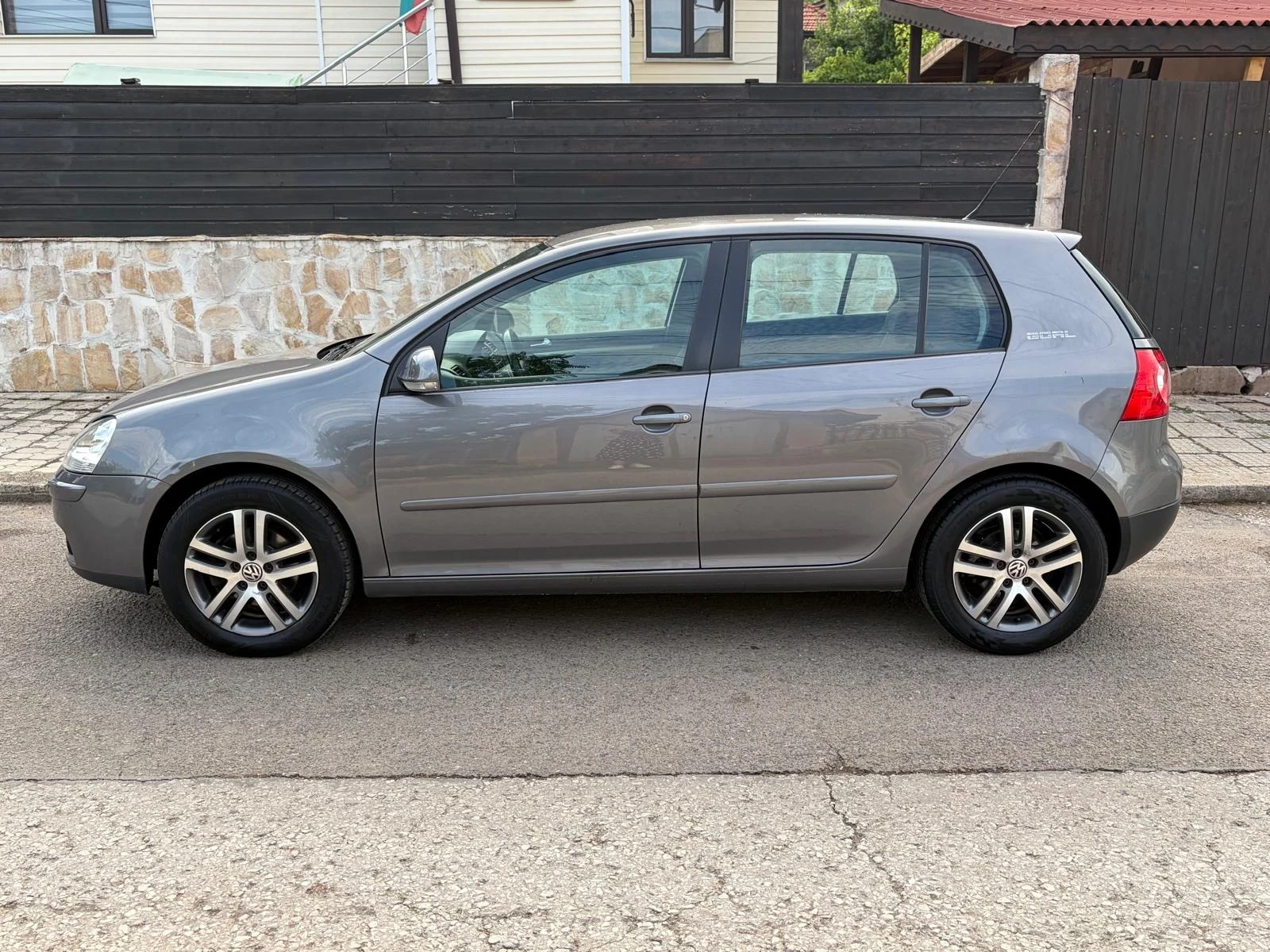 VW Golf 1.9Tdi DSG Goal Обслужен!, снимка 4 - Автомобили и джипове - 55657767