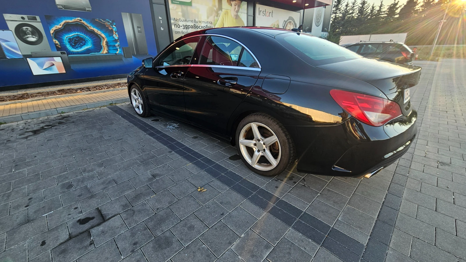 Mercedes-Benz CLA 250, снимка 2 - Автомобили и джипове - 55684318