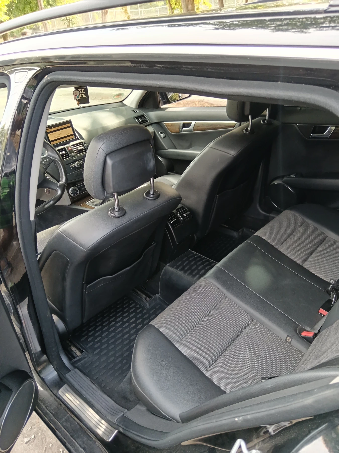 Mercedes-Benz C 220 2.2 CDI OM646, снимка 11 - Автомобили и джипове - 55876633