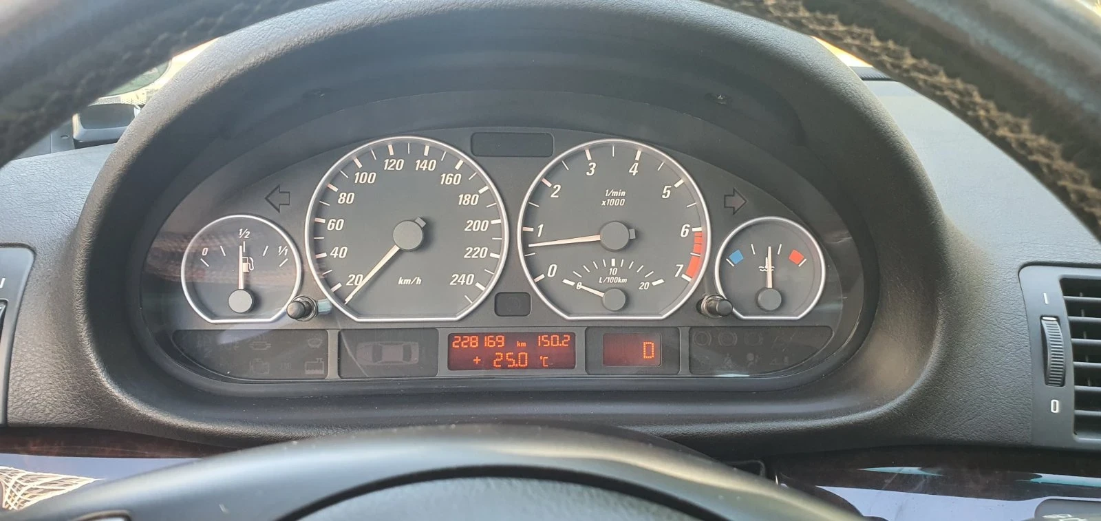 BMW 330, снимка 6 - Автомобили и джипове - 56545260