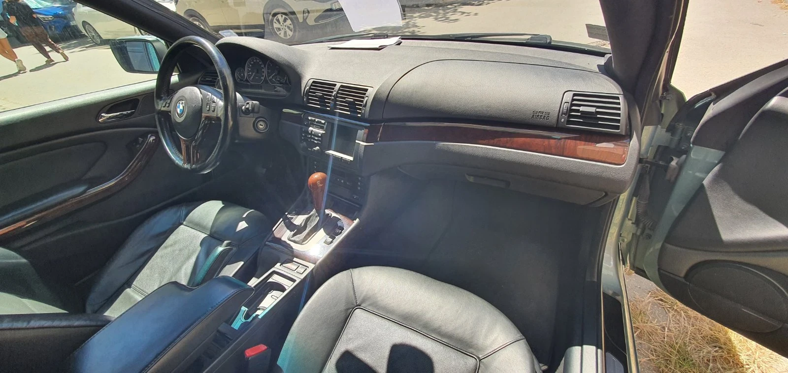 BMW 330, снимка 15 - Автомобили и джипове - 56545260