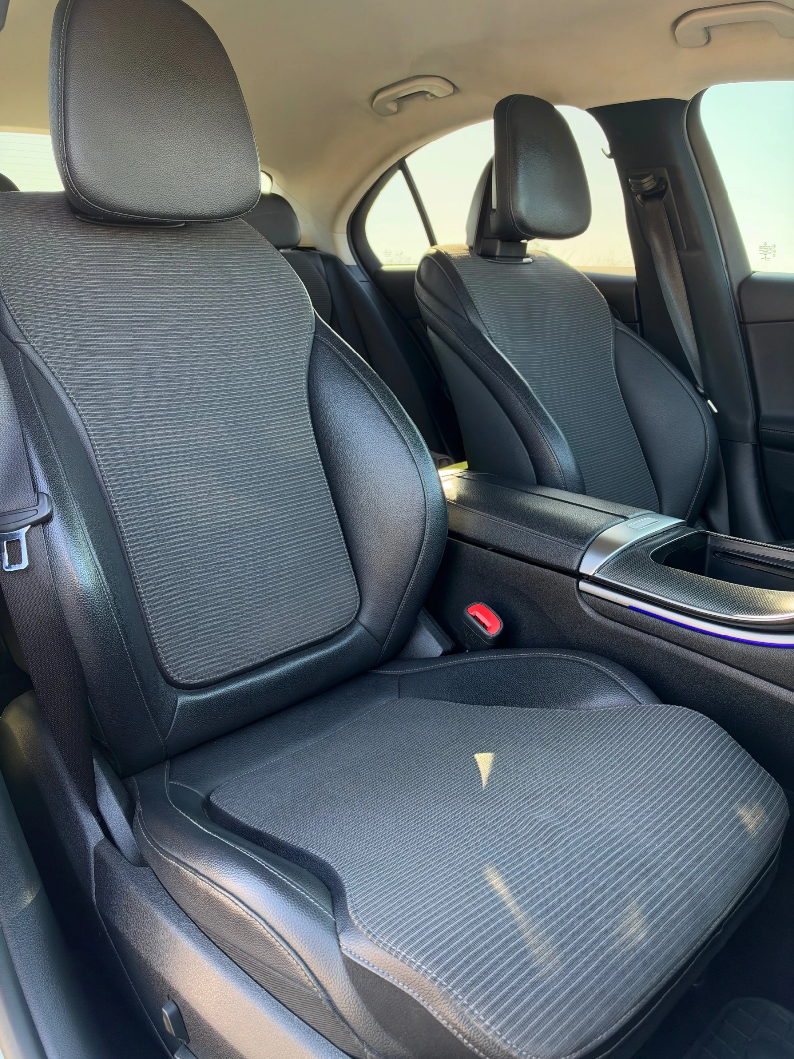 Mercedes-Benz C 220 D/63 AMG OPTIC/DISTRONIC/LANE ASSIST/LIZING | Mobile.bg � ����������� 12