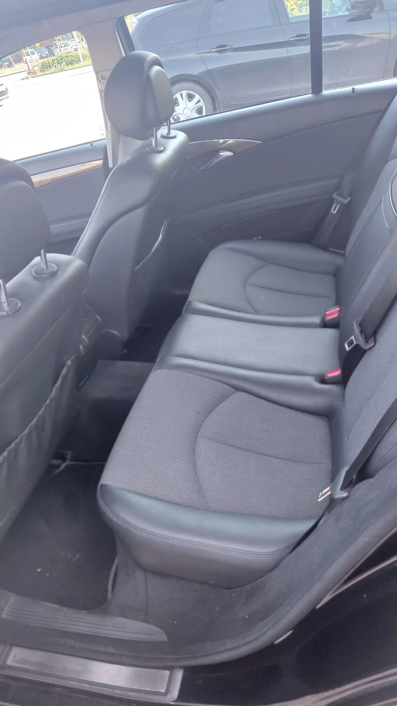 Mercedes-Benz E 200 Kompressor, снимка 7 - Автомобили и джипове - 56635025