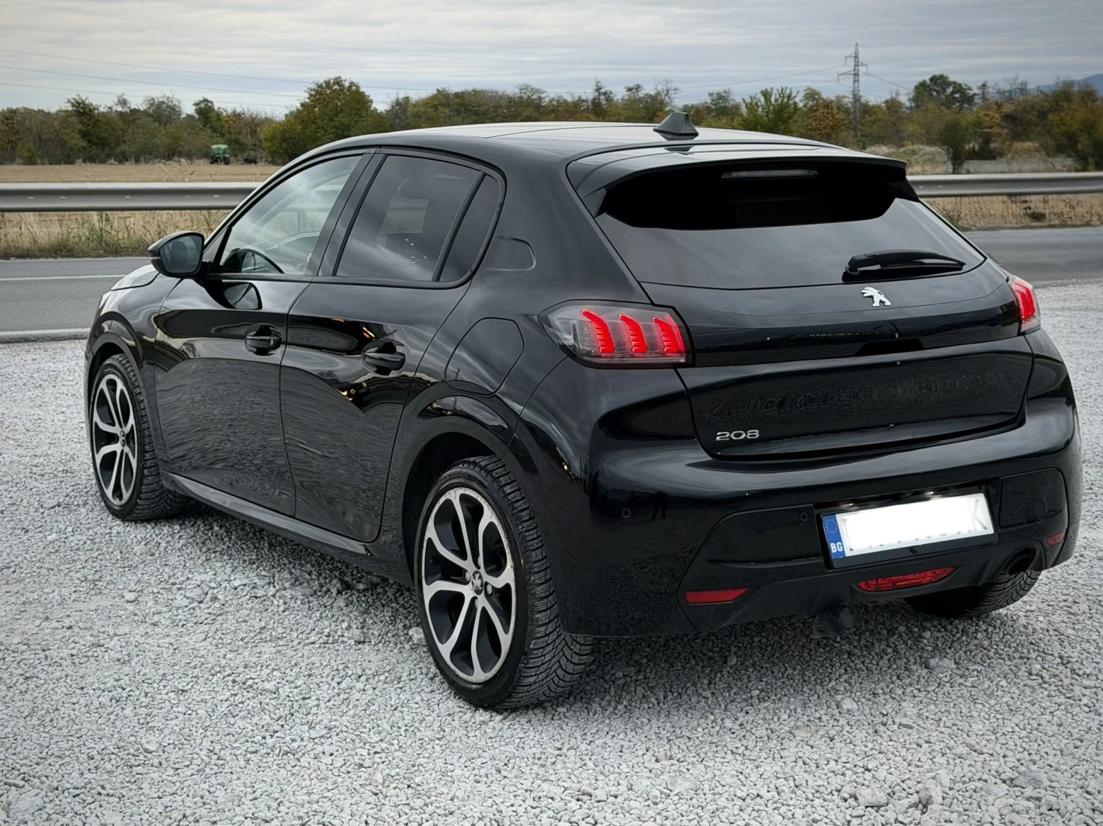 Peugeot 208 1.5 BlueHDI* 3D�������* �����������* ��������* ��� | Mobile.bg � ����������� 4