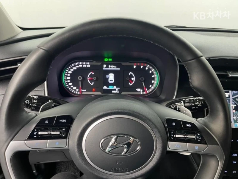 Hyundai Tucson Само на газ!. Сервизна история и реални километри , снимка 10 - Автомобили и джипове - 44636729