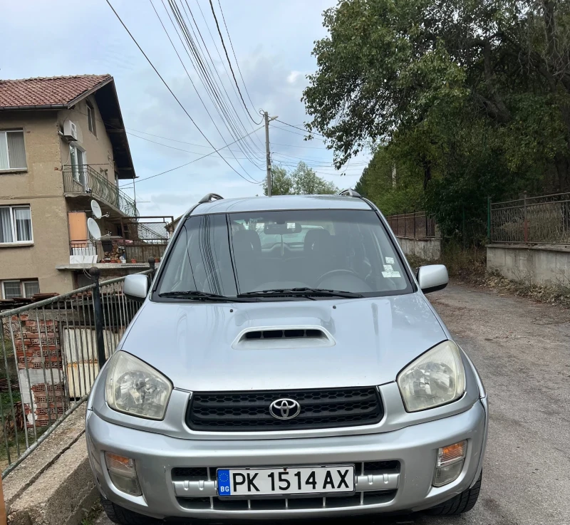 Toyota Rav4, снимка 4 - Автомобили и джипове - 47184153