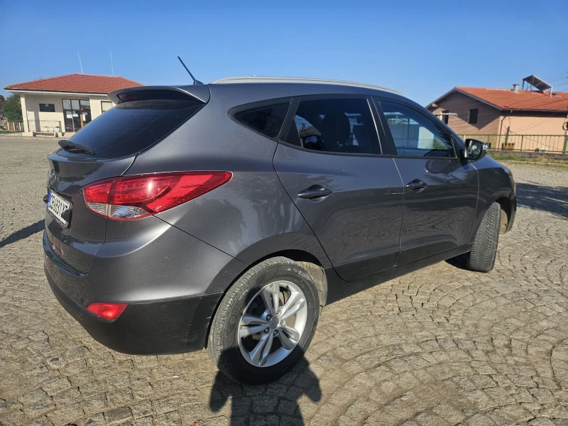 Hyundai IX35, снимка 7 - Автомобили и джипове - 47660366