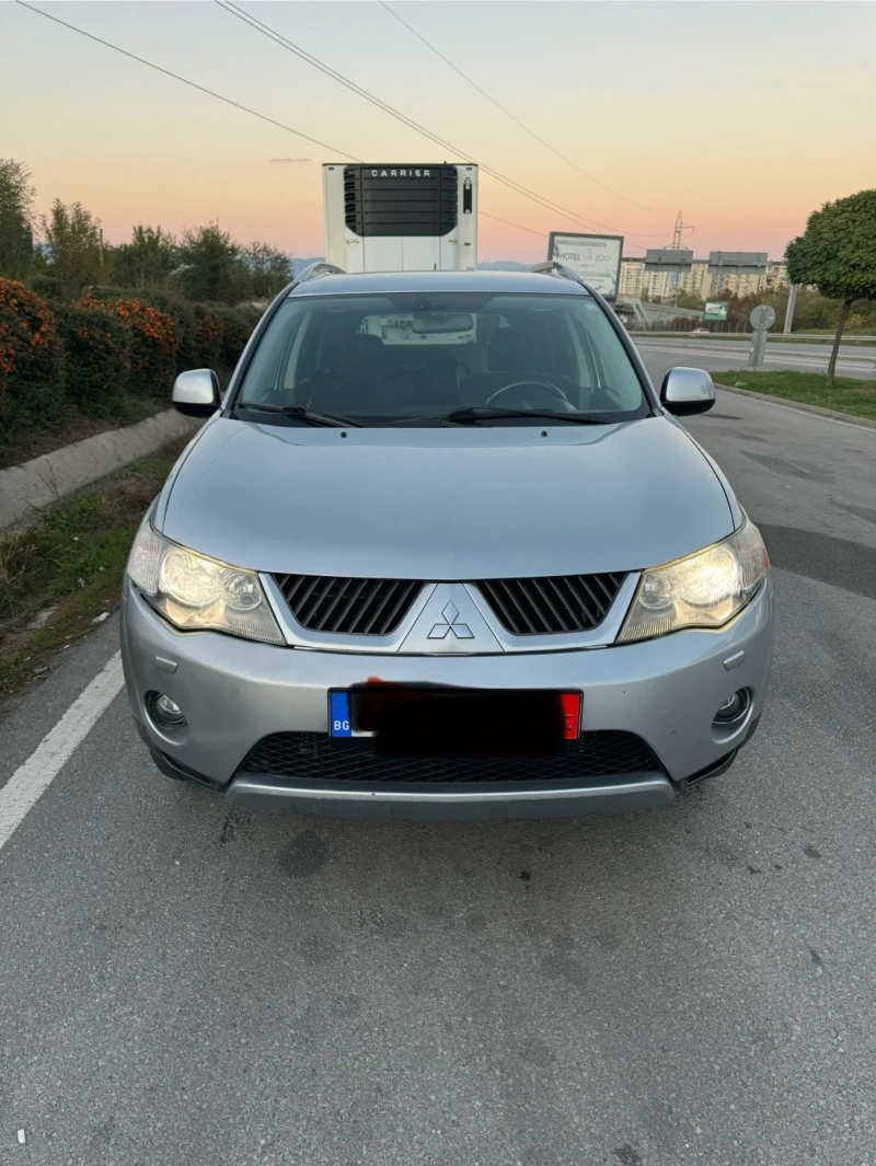 Mitsubishi Outlander 2.4, снимка 1 - Автомобили и джипове - 47754209