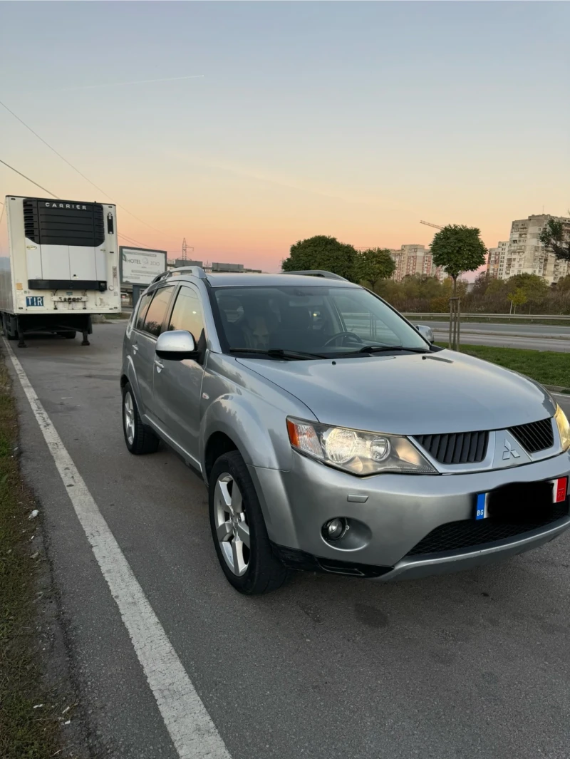 Mitsubishi Outlander 2.4, снимка 3 - Автомобили и джипове - 47754209