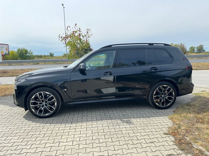 BMW X7 M60i xDrive, снимка 3 - Автомобили и джипове - 48772056