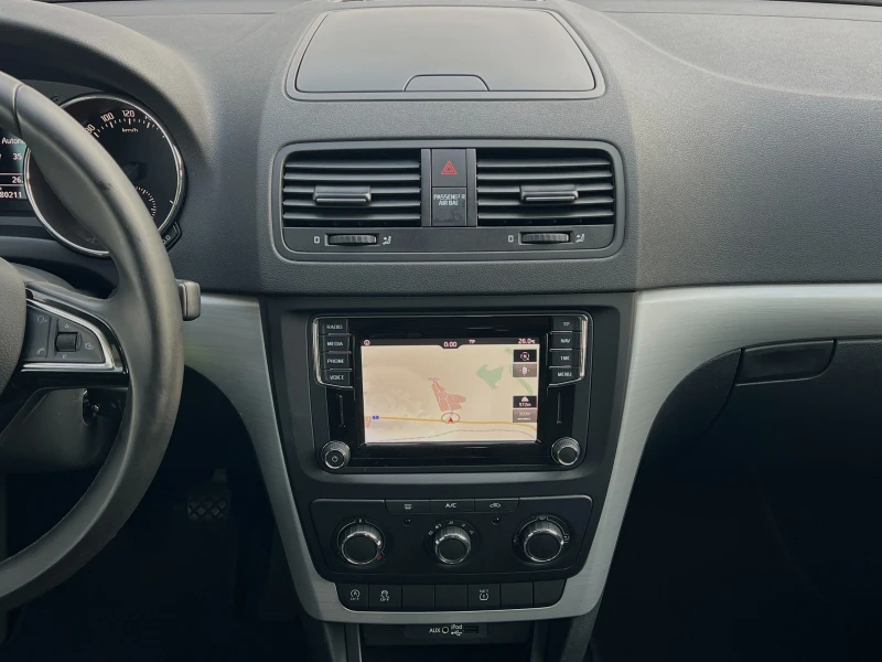 Skoda Yeti 2.0TDi Ambition EURO 6 * * * ГАРАНТИРАН ПРОБЕГ* * , снимка 9 - Автомобили и джипове - 50625371