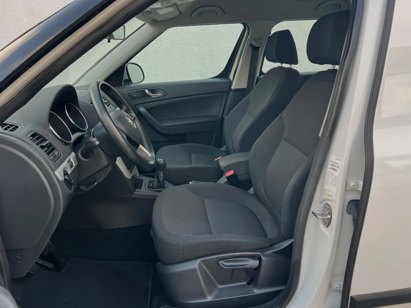 Skoda Yeti 2.0TDi Ambition EURO 6 * * * ГАРАНТИРАН ПРОБЕГ* * , снимка 12 - Автомобили и джипове - 50625371