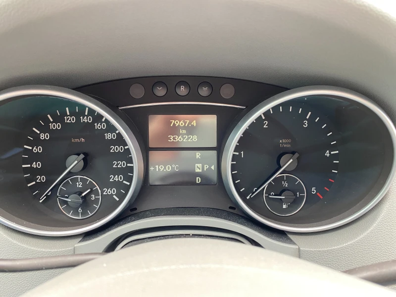Mercedes-Benz ML 280 CDI 4 MATIC 6+ 1, снимка 10 - Автомобили и джипове - 52065939