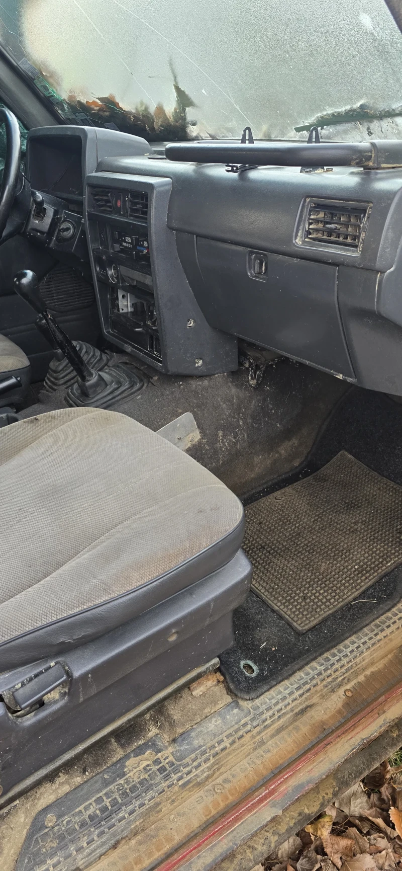 Nissan Patrol, снимка 4 - Автомобили и джипове - 52260632