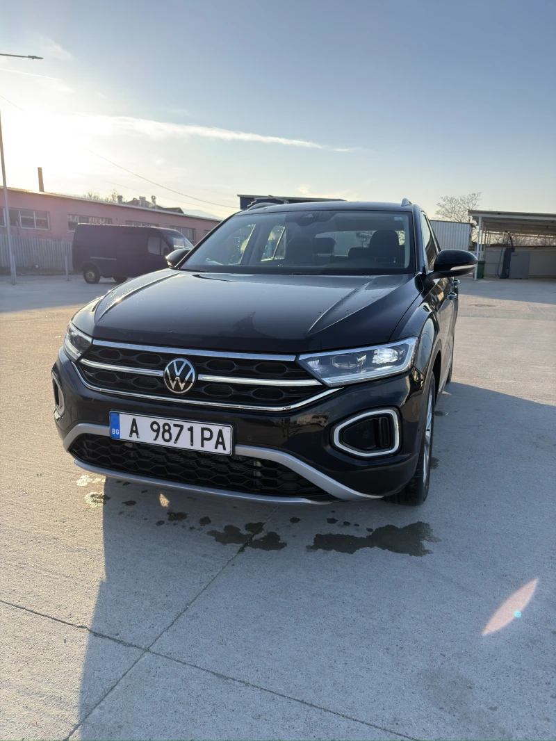 VW T-Roc, снимка 2 - Автомобили и джипове - 53177441