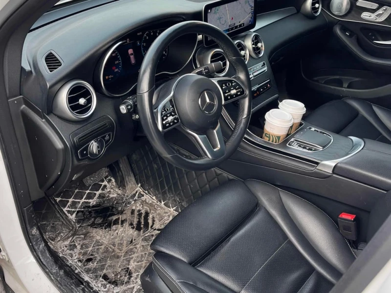 Mercedes-Benz GLC * 300 * CARFAX * БЕЗ ПЪРВОНАЧАЛНА ВНОСКА, снимка 5 - Автомобили и джипове - 53304489