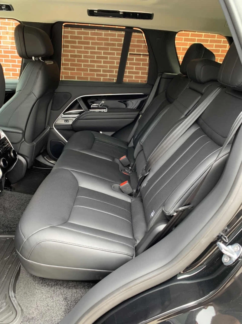 Land Rover Range rover 3.0L| CARFAX| НА РЕАЛНИ КИЛОМЕТРИ!| БЕЗ ИНЦИДЕНТИ!, снимка 10 - Автомобили и джипове - 53411675