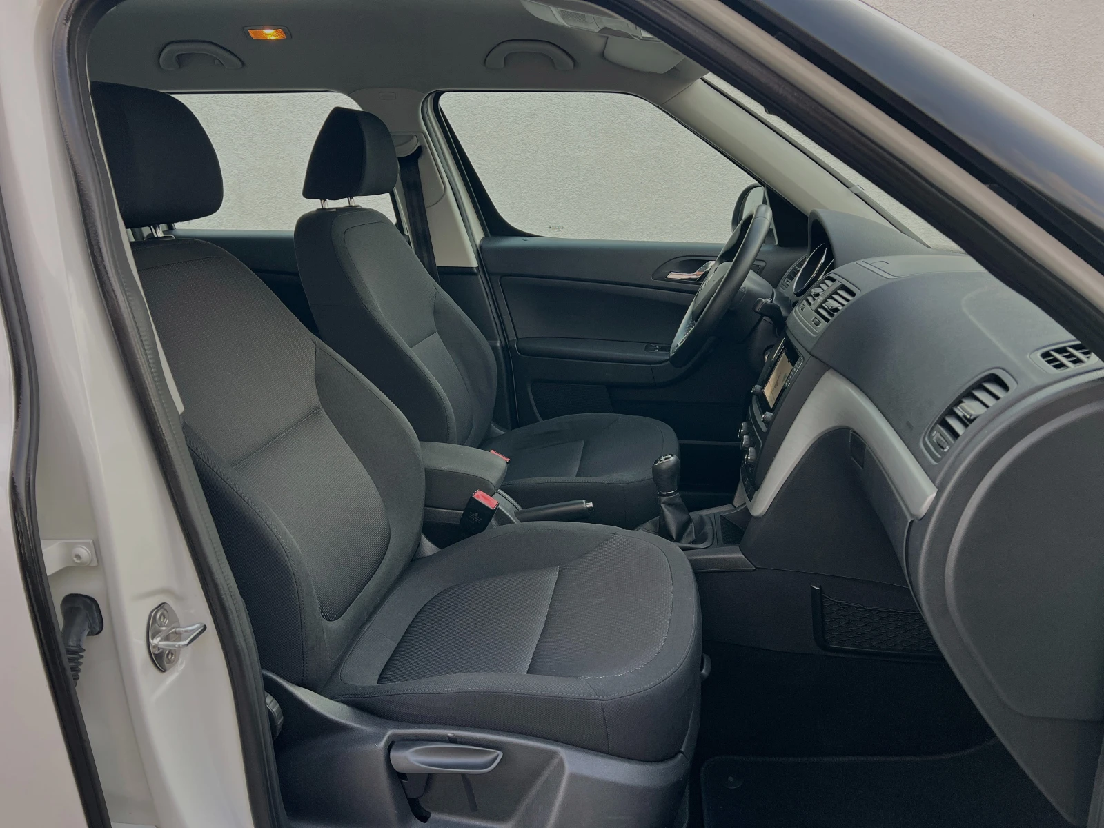 Skoda Yeti 2.0TDi Ambition EURO 6 * * *  * *  | Mobile.bg   11