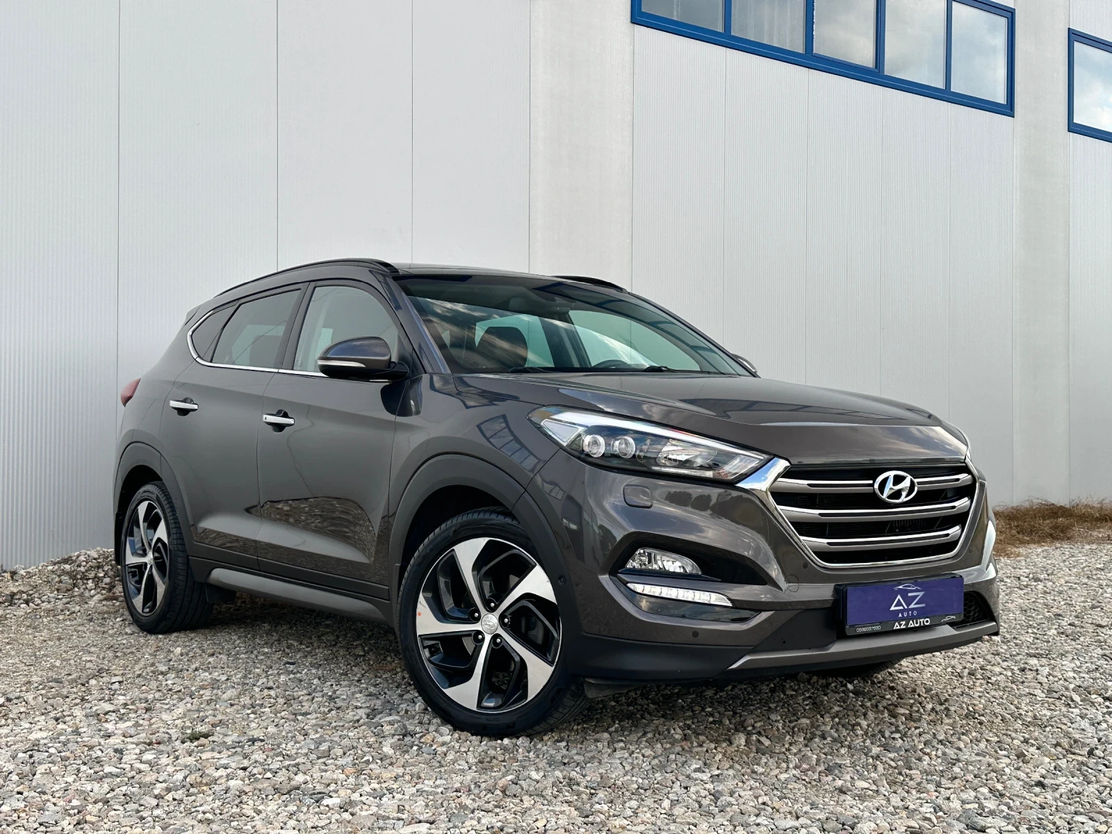 Hyundai Tucson 2.0 CRDi 185кс 4х4/ Всички екстри/Premium/История - изображение 3