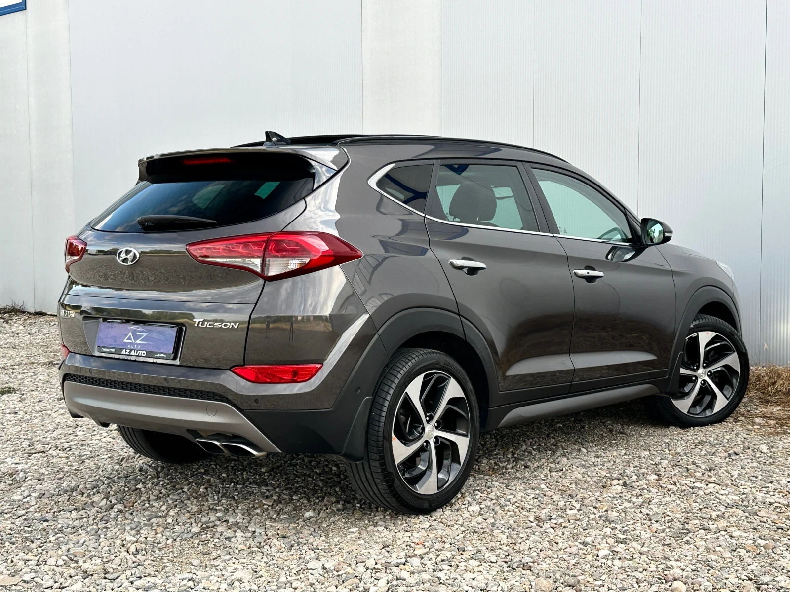 Hyundai Tucson 2.0 CRDi 185кс 4х4/ Всички екстри/Premium/История - изображение 6