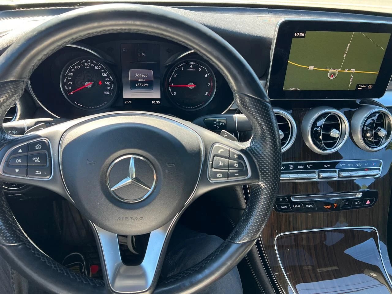 Mercedes-Benz GLC 300  - изображение 7