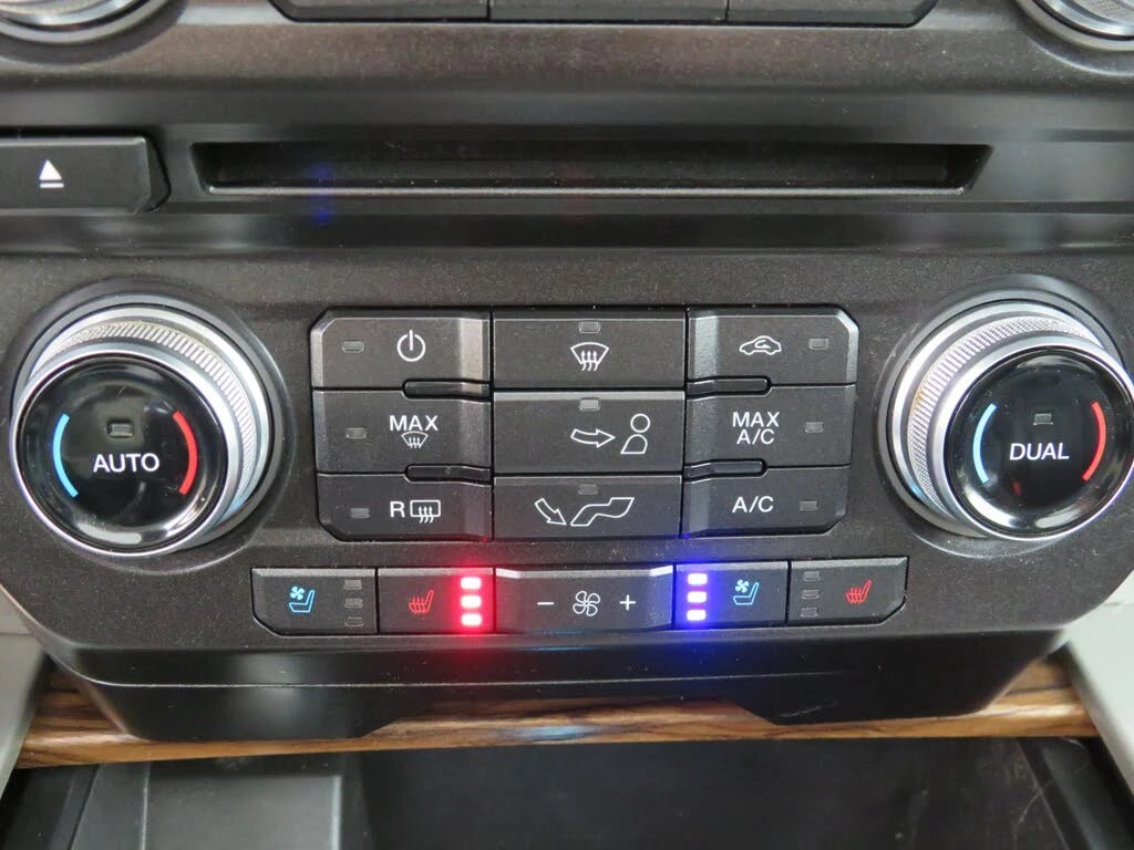 Ford F150 LARIAT * * CARPLAY* CAM* PANO*  | Mobile.bg   12