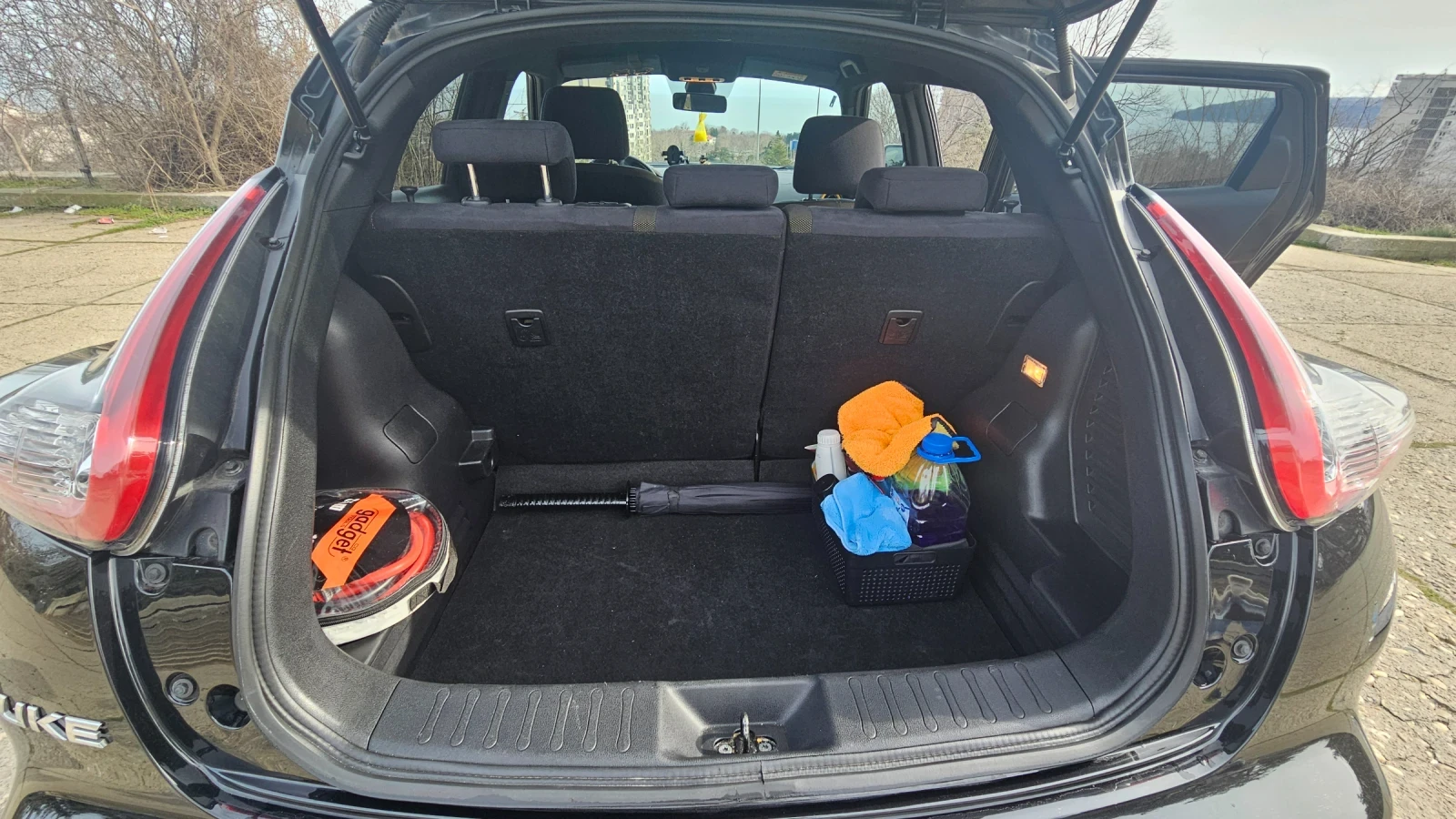 Nissan Juke 1.2, снимка 11 - Автомобили и джипове - 53756547