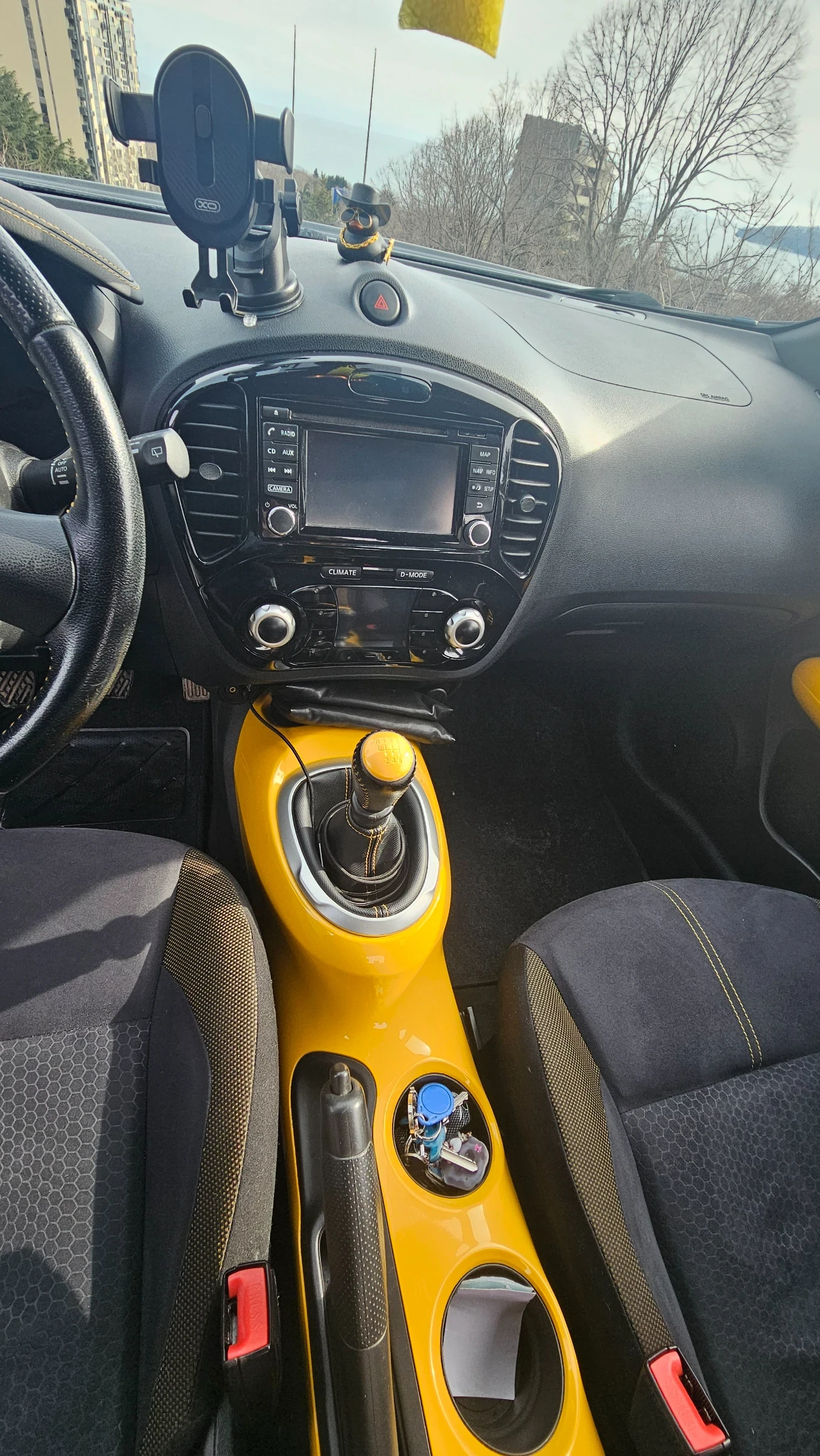 Nissan Juke 1.2, снимка 8 - Автомобили и джипове - 53756547