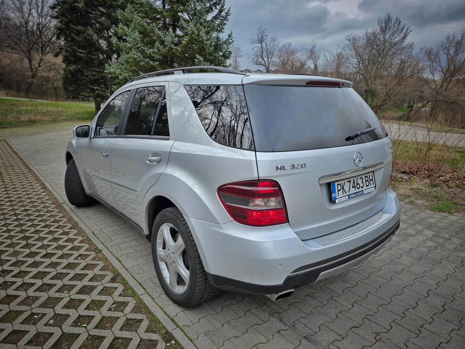 Mercedes-Benz ML 320, снимка 4 - Автомобили и джипове - 54026254