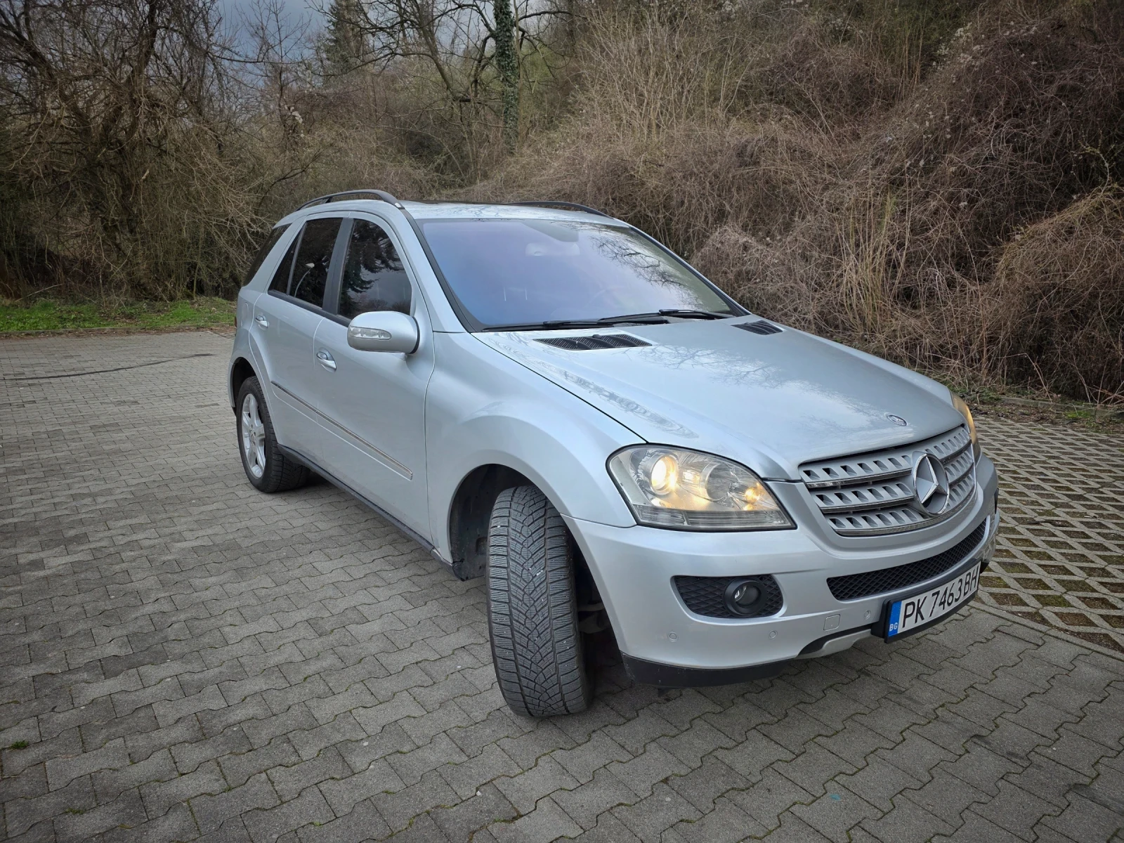 Mercedes-Benz ML 320, снимка 2 - Автомобили и джипове - 54026254