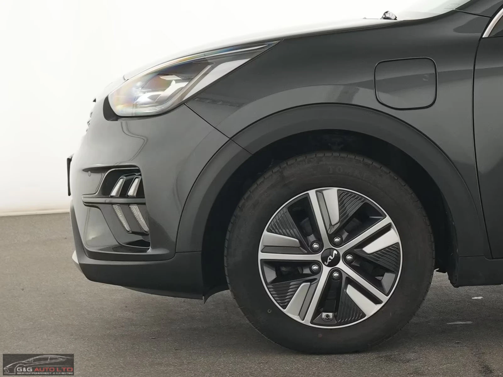 Kia Niro PHEV/141HP/SPIRIT/CAM/ACC/CPLAY/KLESS/498q, снимка 5 - Автомобили и джипове - 55324499