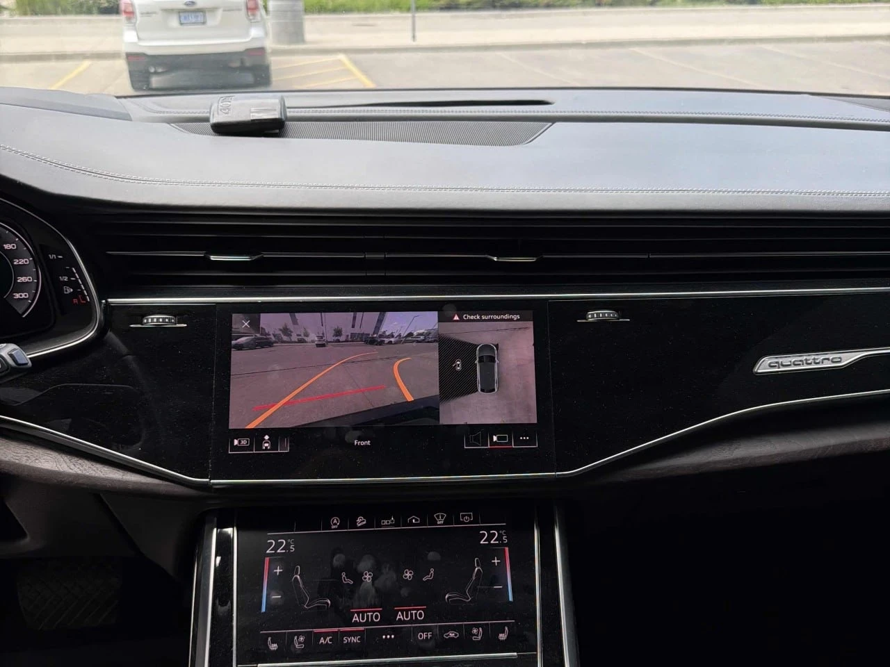 Audi Q8 TECHNIK* MATRIX* ОБДУХ* PANO* BLACK OPTIC* ТЪРГ, снимка 10 - Автомобили и джипове - 55423111