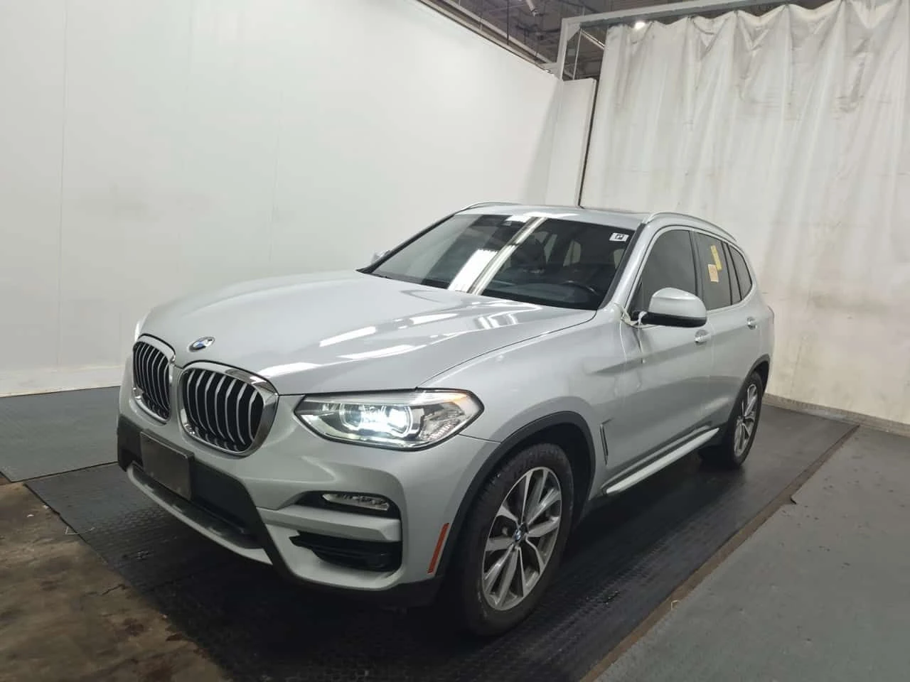 BMW X3 XDRIVE30I/CARFAX/ПАНОРАМА/ПОДГРЕВ/ПАМЕТ/АМБИЕНТНО , снимка 2 - Автомобили и джипове - 55590000