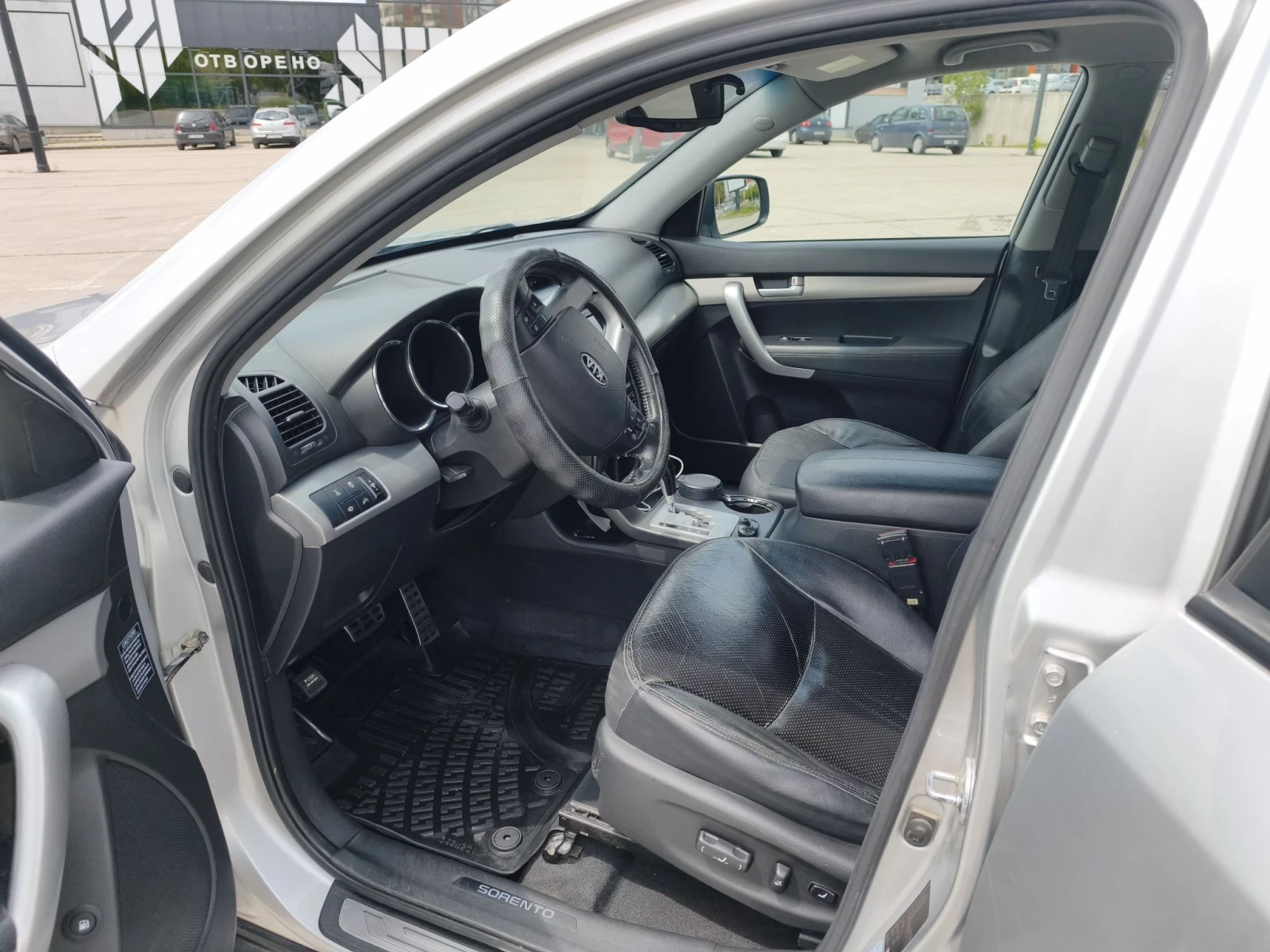 Kia Sorento 2.2 197ps, снимка 8 - Автомобили и джипове - 55656636