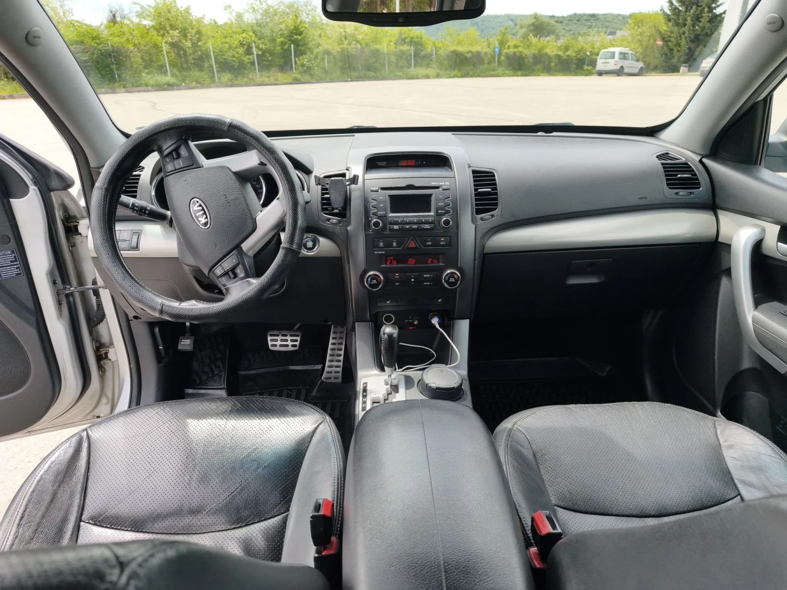 Kia Sorento 2.2 197ps, снимка 14 - Автомобили и джипове - 55656636