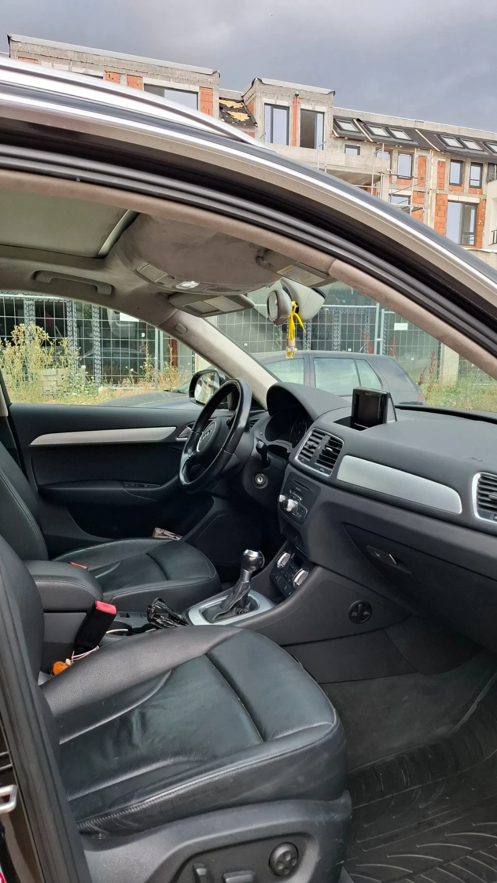 Audi Q3 2.0 TFSI, снимка 4 - Автомобили и джипове - 55778206
