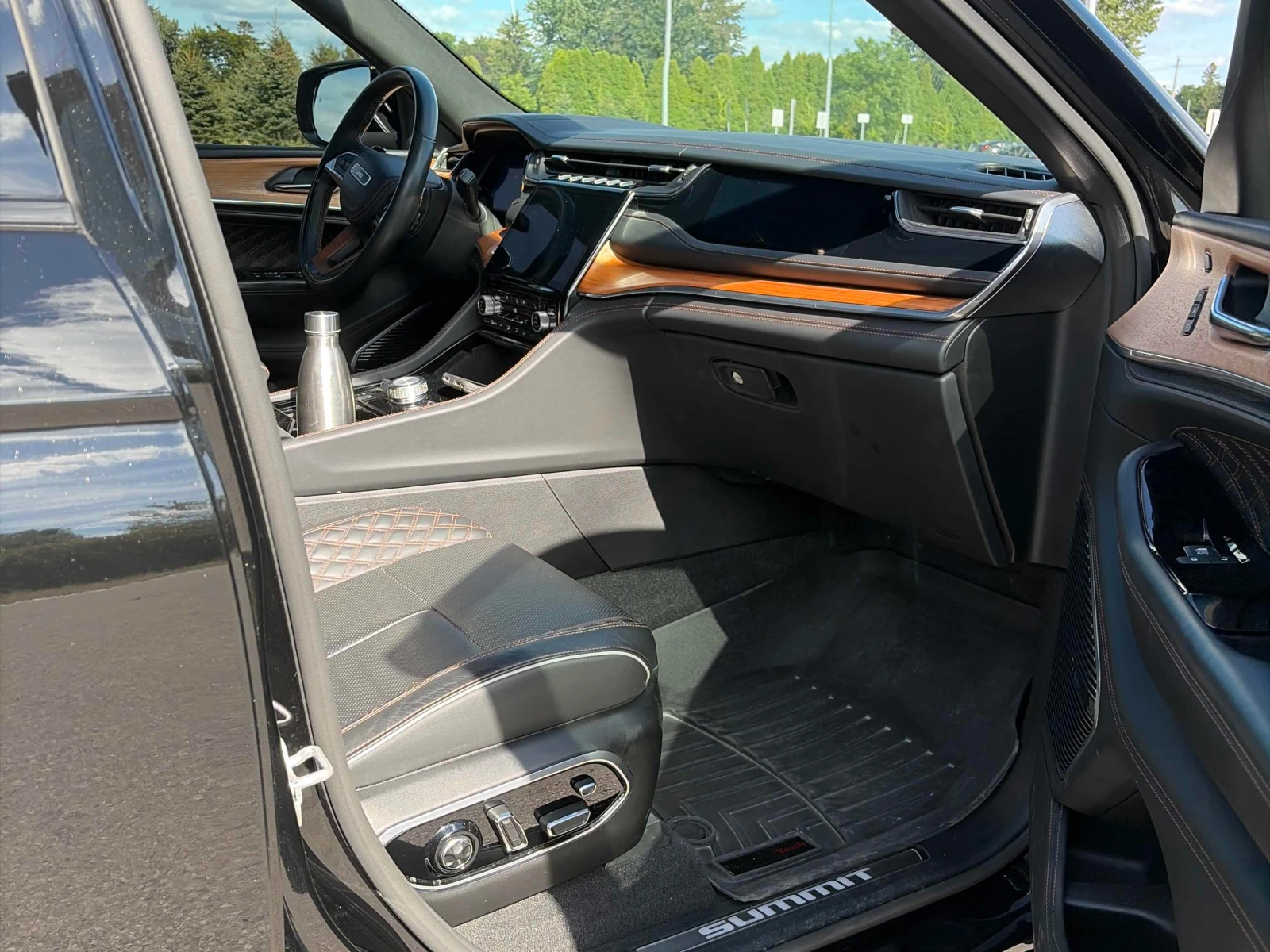 Jeep Grand cherokee * 5.7L * Summit Reserve * CARFAX * Без инциденти *, снимка 10 - Автомобили и джипове - 55988856