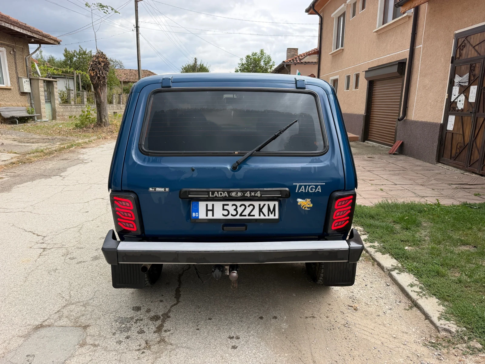 Lada Niva 1.7i Taiga Като Нова ! , снимка 6 - Автомобили и джипове - 56234584