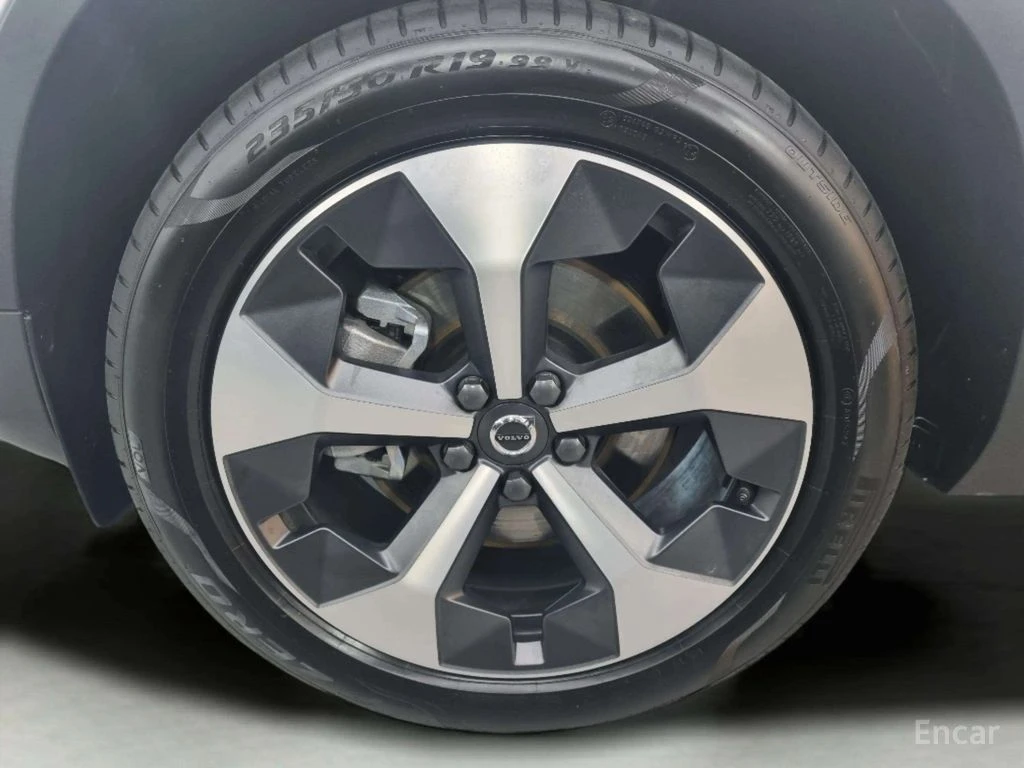 Volvo XC40 B4 Ultra Bright | Mobile.bg � ����������� 6