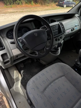 Renault Trafic 2.5 dCi Кемпер / Инвалиден , снимка 10