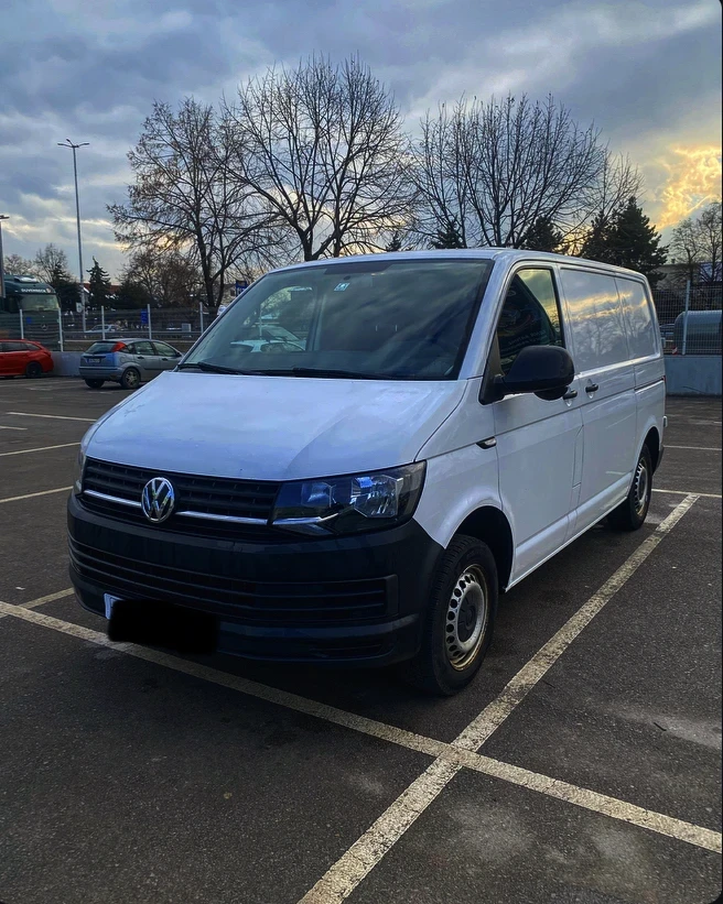 VW Transporter T6 2.0TDI DSG, снимка 2 - Бусове и автобуси - 48797306