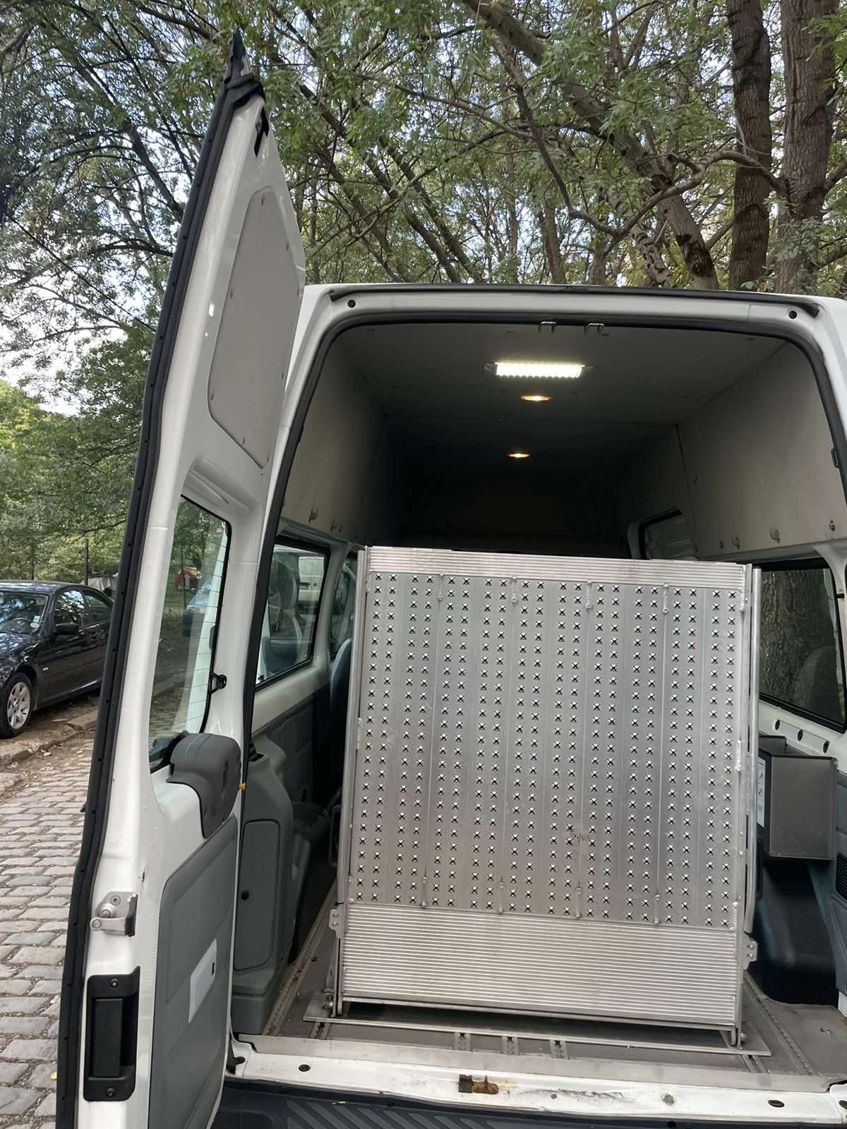 Ford Transit 2.2TDi - изображение 7