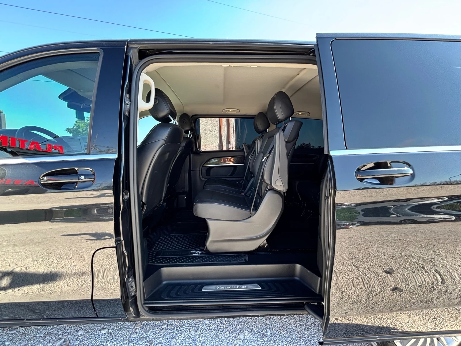 Mercedes-Benz Viano V220D/190К.С/BUSINESS CLASS/КОЖА /ПОДГРЕВ/КАМЕРА, снимка 5 - Бусове и автобуси - 55559773